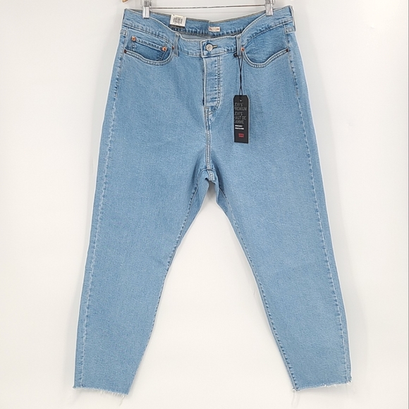 Levi's Wedgie Skinny Jeans - Picture 2 of 10